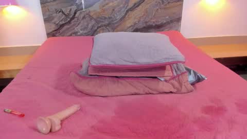 Snapshot of estefy_gomez1 chatting on March 2025 06:37:01 AM Stefy online show from March 2025 06:37:01 AM