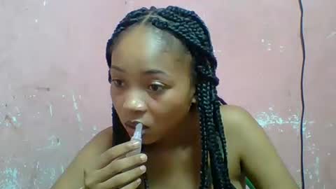 estelah20 online show from November 2025 07:29:01 AM