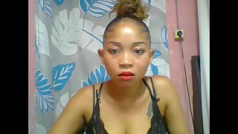 estelah20 online show from February 2026 05:39:01 AM