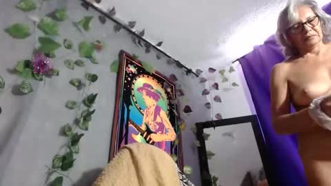 estelamaris online show from December 2024 02:52:01 PM