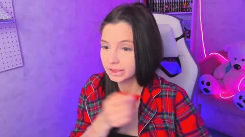 Snapshot of estercollins chatting on January 2025 03:01:01 AM Ester online show from January 2025 03:01:01 AM