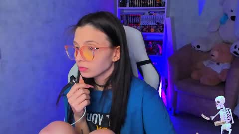 Snapshot of estercollins chatting on March 2025 01:14:02 AM Ester online show from March 2025 01:14:02 AM