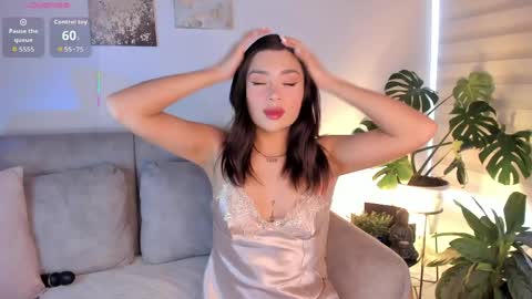 Snapshot of estercollins_ chatting on May 2026 08:15:01 PM Is secret online show from May 2026 08:15:01 PM
