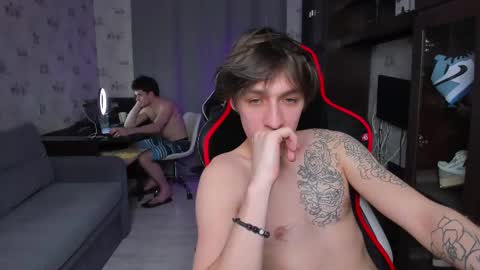 LOUIS online show from March 2025 01:43:01 AM