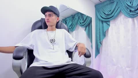 Ethan online show from December 2024 10:12:01 PM