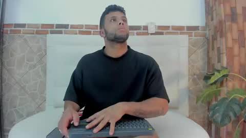 ethan helmut online show from December 2024 03:41:01 AM