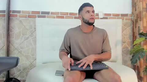 ethan helmut online show from December 2024 07:43:02 PM