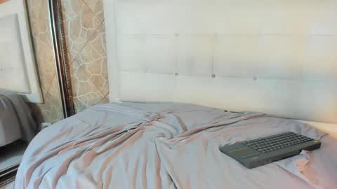 ethan helmut online show from December 2024 07:40:02 AM