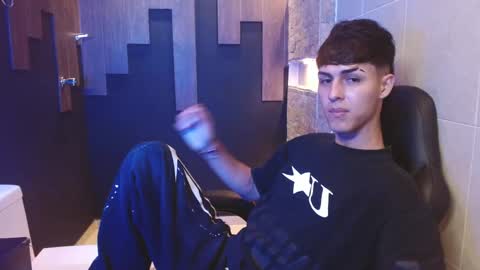 Snapshot of ethan_jamees chatting on February 2026 02:16:02 AM E T H A N online show from February 2026 02:16:02 AM