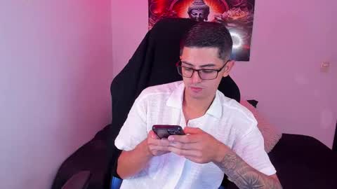 Snapshot of ethan_sai01 chatting on November 2025 06:51:02 PM ETHAN SAI online show from November 2025 06:51:02 PM