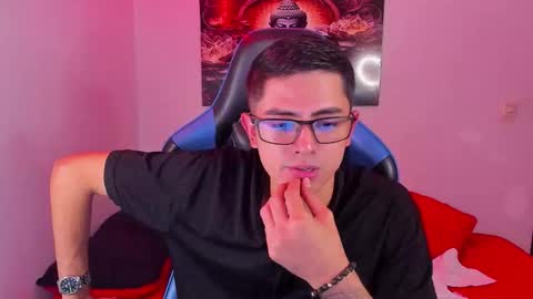 Snapshot of ethan_sai01 chatting on November 2025 02:43:01 AM ETHAN SAI online show from November 2025 02:43:01 AM