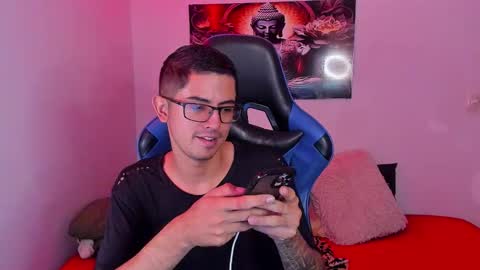 Snapshot of ethan_sai01 chatting on December 2025 04:42:02 AM ETHAN SAI online show from December 2025 04:42:02 AM