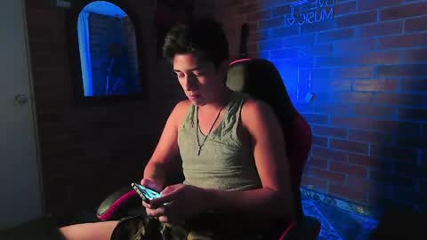 ethann2_ online show from April 2026 06:54:01 AM