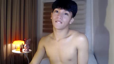 Snapshot of etherealboytoy4hire chatting on April 2026 12:00:01 PM Rey online show from April 2026 12:00:01 PM