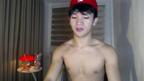 Snapshot of etherealboytoy4hire chatting on May 2026 01:46:01 AM Rey online show from May 2026 01:46:01 AM