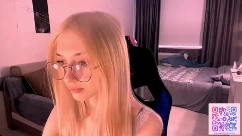 Snapshot of eufemiazurawski chatting on March 2026 10:32:01 AM Tali online show from March 2026 10:32:01 AM