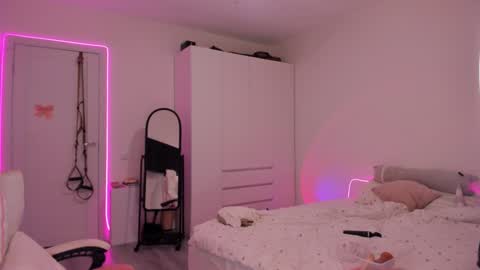 Eva Davis online show from January 2025 05:13:02 AM