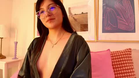 Snapshot of eva_depp chatting on January 2025 03:51:02 PM Evaa Depp online show from January 2025 03:51:02 PM