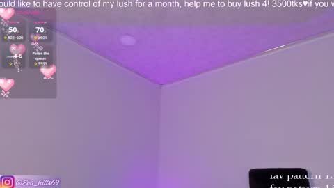 Snapshot of eva_hillss69 chatting on December 2025 10:57:01 AM Eva online show from December 2025 10:57:01 AM