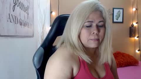 eva_love49 online show from December 2025 12:21:02 PM