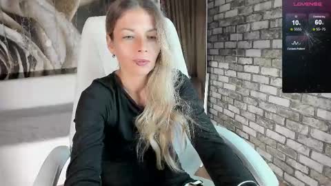Eva online show from September 2025 10:20:01 PM