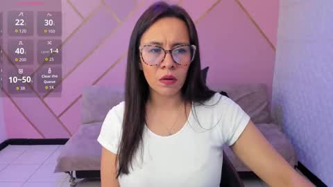 Eva  online show from October 2025 02:36:02 PM