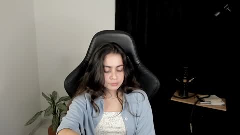 Snapshot of eva_monn chatting on December 2024 01:02:02 AM eva_monn online show from December 2024 01:02:02 AM