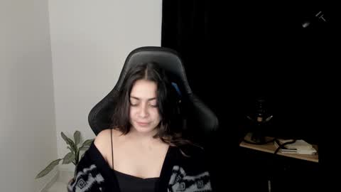 Snapshot of eva_monn chatting on December 2024 11:49:01 PM eva_monn online show from December 2024 11:49:01 PM