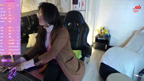Snapshot of eva_notty_ chatting on January 2025 01:04:01 PM Eva Notty online show from January 2025 01:04:01 PM