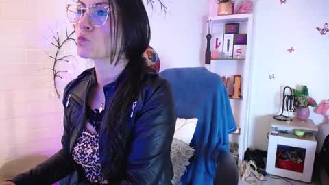 Snapshot of eva_notty_ chatting on September 2025 01:10:01 PM Eva Notty online show from September 2025 01:10:01 PM