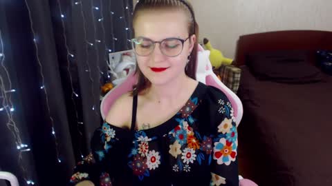 Snapshot of eva_orchid chatting on January 2025 04:02:01 PM Eva online show from January 2025 04:02:01 PM