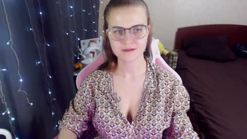 Snapshot of eva_orchid chatting on January 2025 04:02:02 PM Eva online show from January 2025 04:02:02 PM