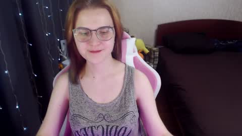 Snapshot of eva_orchid chatting on February 2025 05:01:02 PM Eva online show from February 2025 05:01:02 PM