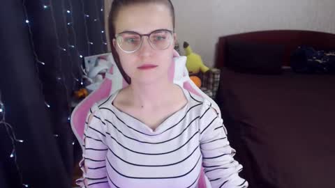 Snapshot of eva_orchid chatting on February 2025 04:13:02 PM Eva online show from February 2025 04:13:02 PM