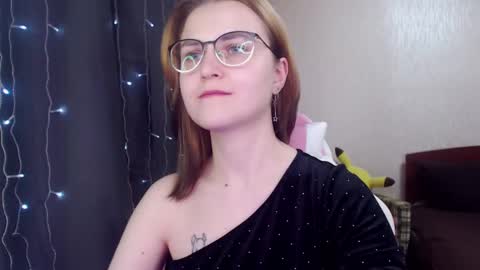 Snapshot of eva_orchid chatting on February 2025 01:05:02 PM Eva online show from February 2025 01:05:02 PM