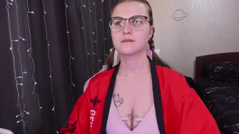 Snapshot of eva_orchid chatting on February 2025 01:11:01 PM Eva online show from February 2025 01:11:01 PM