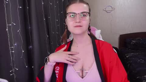 Snapshot of eva_orchid chatting on February 2025 04:16:02 PM Eva online show from February 2025 04:16:02 PM