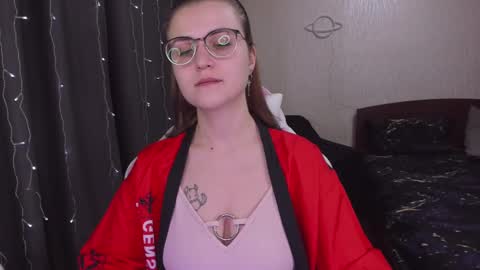 Snapshot of eva_orchid chatting on March 2025 01:05:02 PM Eva online show from March 2025 01:05:02 PM