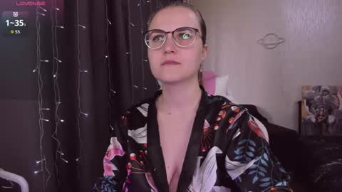 Snapshot of eva_orchid chatting on September 2025 10:25:02 AM Eva online show from September 2025 10:25:02 AM