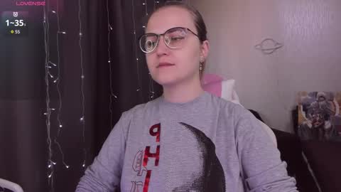 Snapshot of eva_orchid chatting on September 2025 10:53:02 AM Eva online show from September 2025 10:53:02 AM