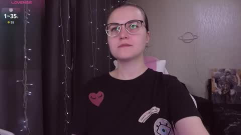 Snapshot of eva_orchid chatting on October 2025 10:26:01 AM Eva online show from October 2025 10:26:01 AM