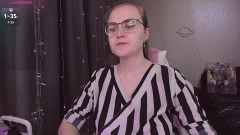 Snapshot of eva_orchid chatting on November 2025 10:38:02 AM Eva online show from November 2025 10:38:02 AM