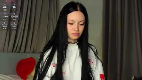 Eva online show from November 2025 06:08:02 PM