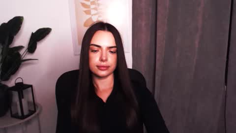 Snapshot of eva_rossee_ chatting on December 2025 08:38:01 PM Eva online show from December 2025 08:38:01 PM