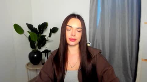 Snapshot of eva_rossee_ chatting on February 2026 03:42:02 PM Eva online show from February 2026 03:42:02 PM