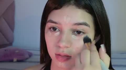 Eva Sin online show from June 2026 11:35:02 PM