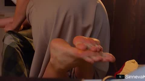 Hi there i am Eva and i wish create a nice community with you so join my Ticket Show for more pleasure online show from November 2025 01:15:02 PM