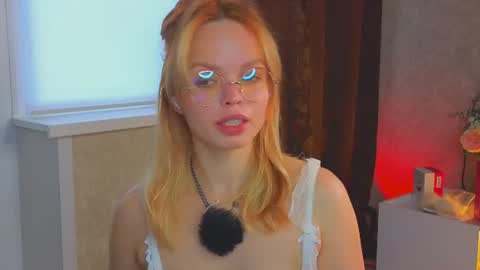 Snapshot of eva_sinn chatting on June 2026 11:49:02 AM Hi there i am Eva and i wish create a nice community with you so join my Ticket Show for more pleasure online show from June 2026 11:49:02 AM
