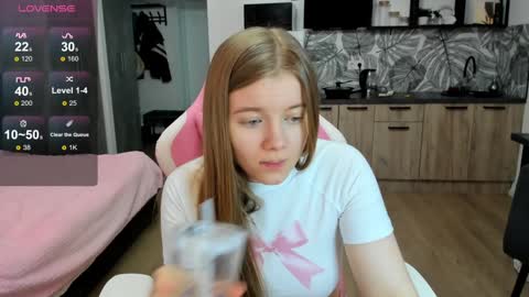 Snapshot of eva_tomiok chatting on January 2025 09:54:02 AM Eva online show from January 2025 09:54:02 AM