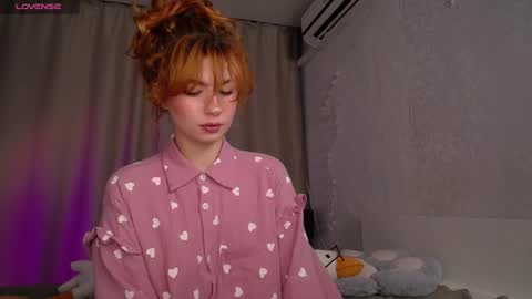 Snapshot of evaa_moonn_ chatting on September 2025 11:27:01 PM Eva online show from September 2025 11:27:01 PM